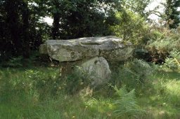 dolmen_rouffignac_02
